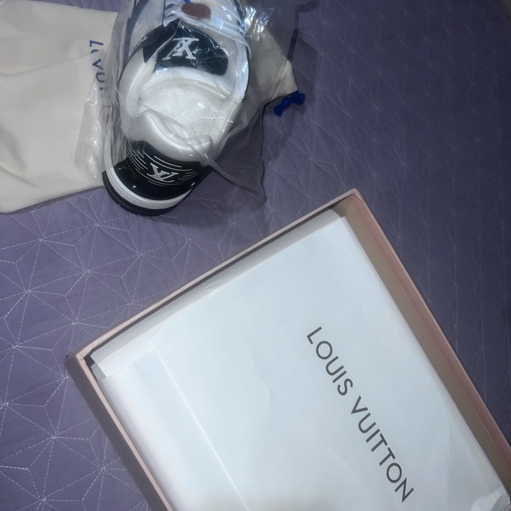 Louis Vuitton Black and White BRAND NEW size 11